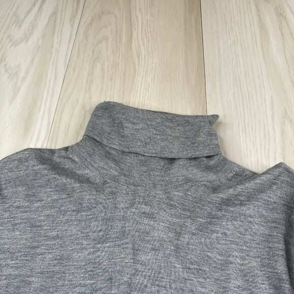 Gucci Cashmere G Logo Turtleneck Sweater Size XXL Gray Color GU120 - Picture 10 of 13